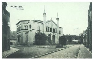 Die Hildesheimer Synagoge als Postkartenmotiv